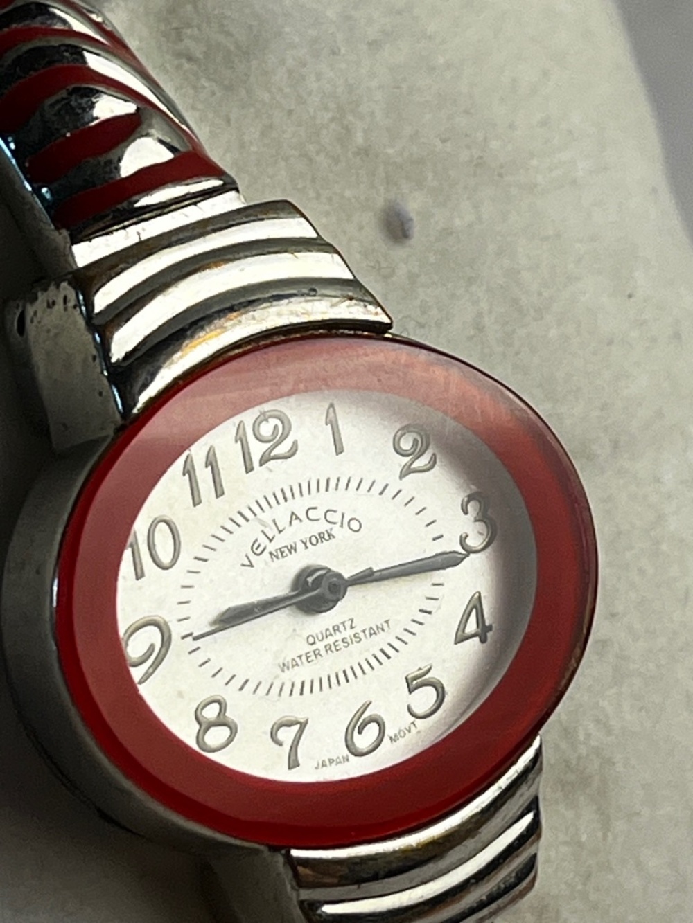 Vellaccio New York, Ladies Cuff bracelet watch New Battery